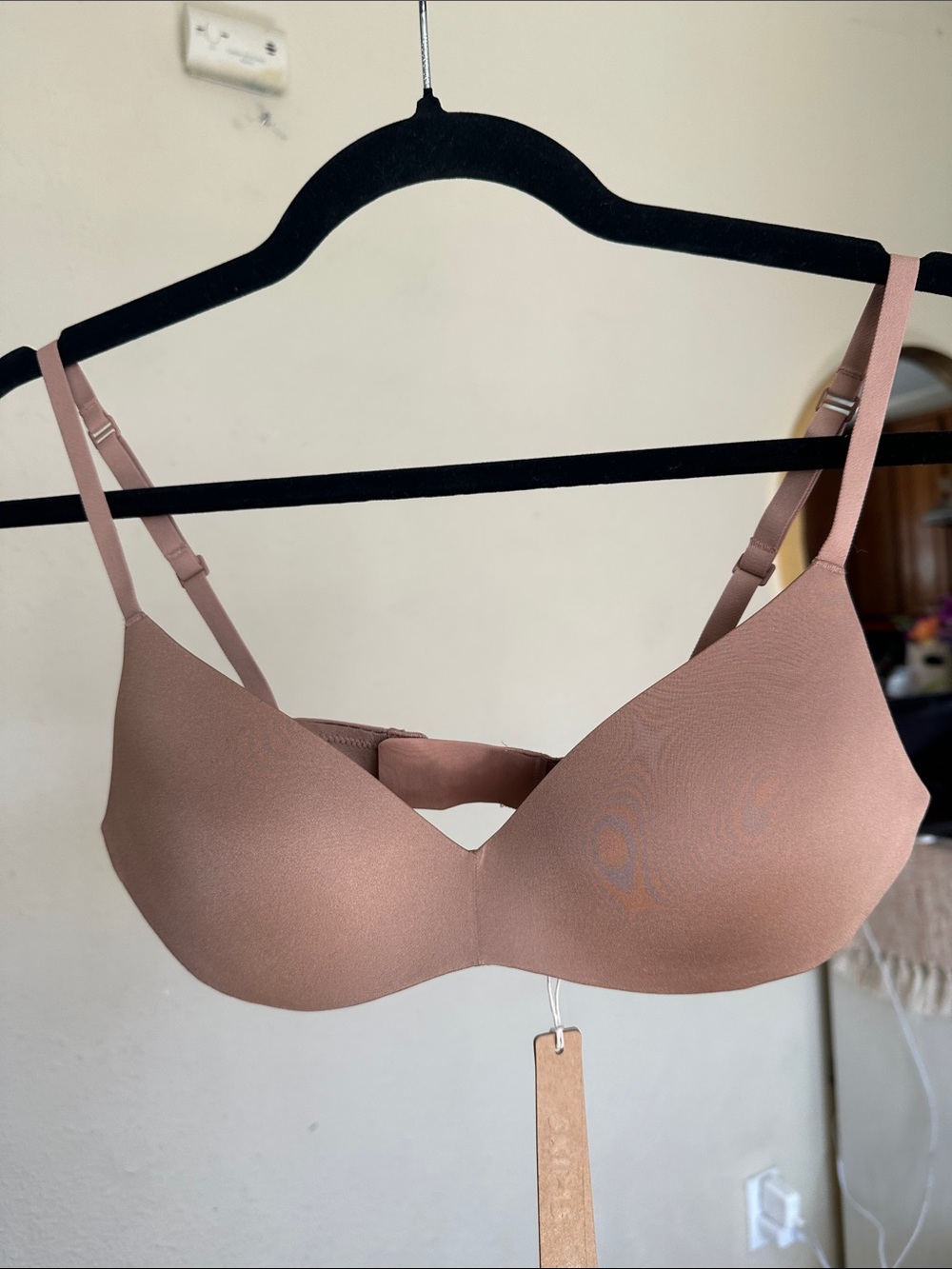 NWT Skims Body WIRELESS Push Up Plunge BRA in Ochre 36DD